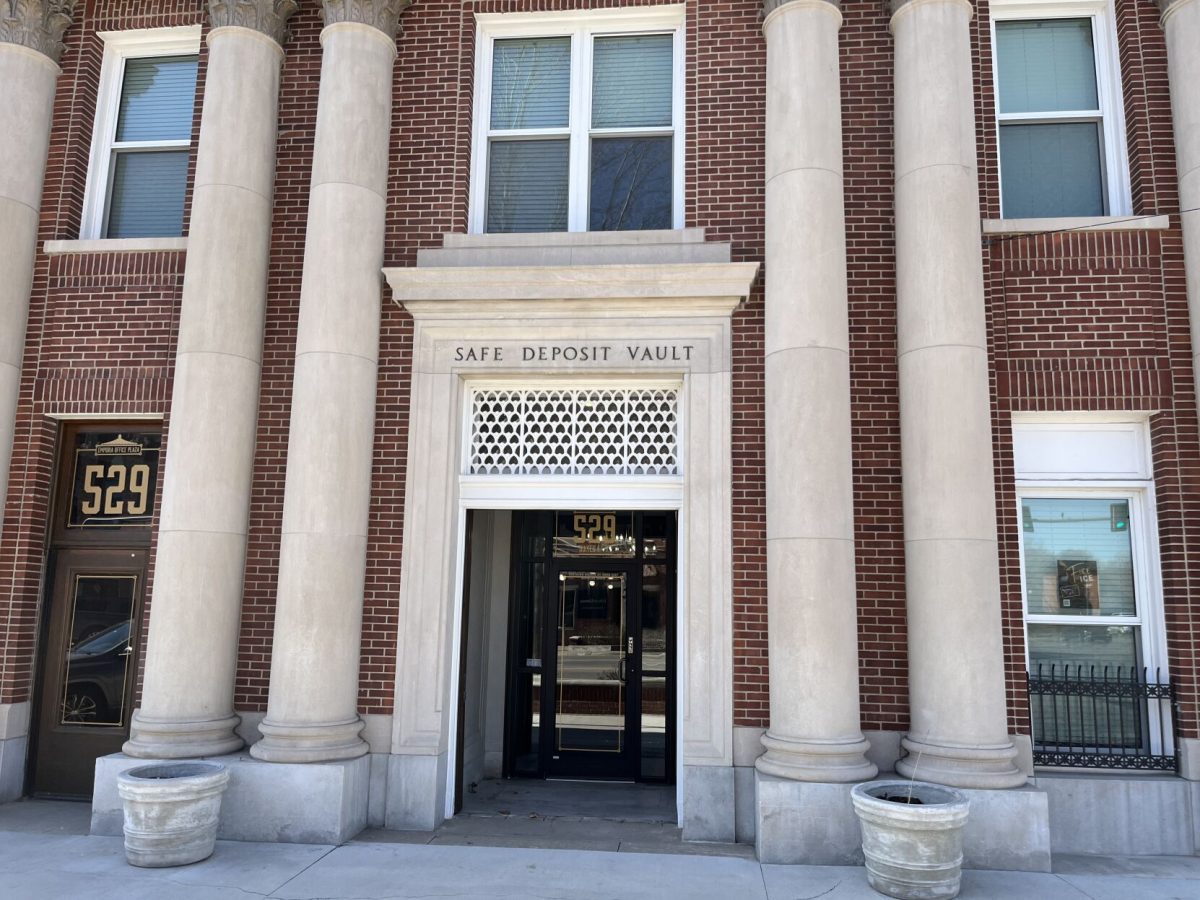 529 Commercial Street is where the first building, Emporia House, was constructed in 1857. Now, Citizens National Plaza and Lofts resides at this address. Built in 1924, this 5 story building was one of the largest bank buildings in Kansas when it was built, according to local newspapers.
