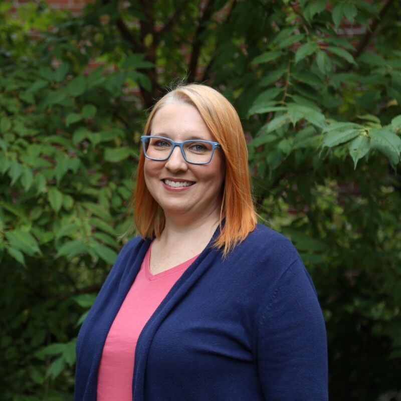 Dr. Kelly Winfrey calls &#8220;all cat ladies&#8221; to discuss gender and political campaigns